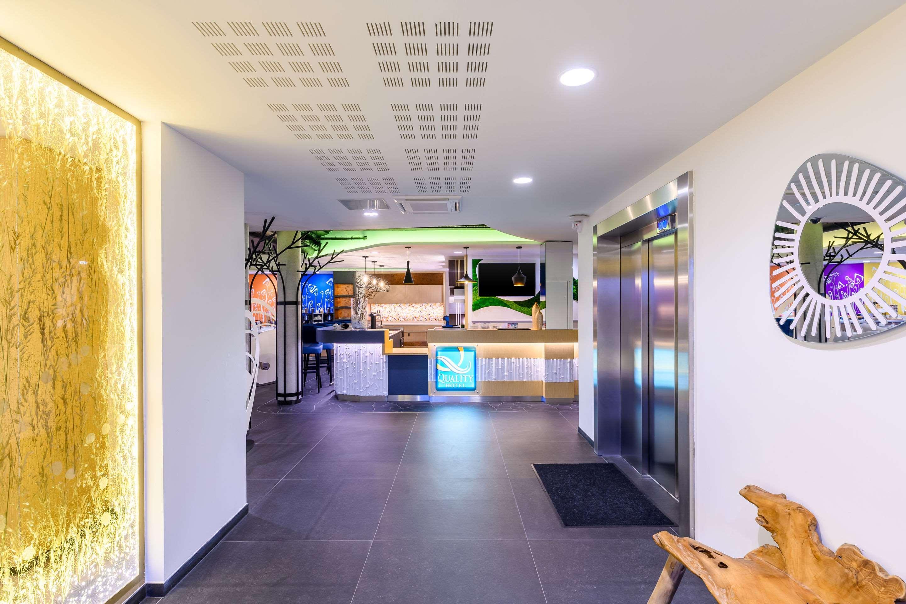 Kyriad Prestige Amiens Poulainville - Hotel And Spa Exterior foto